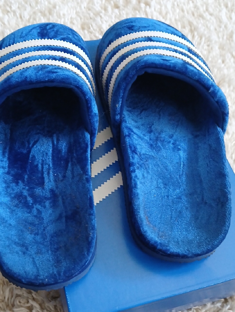 ADISAS CLOGS - Picture 4 of 7
